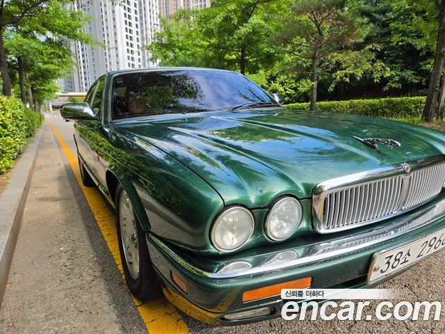 Jaguar XJ-6 1996 thumb 5