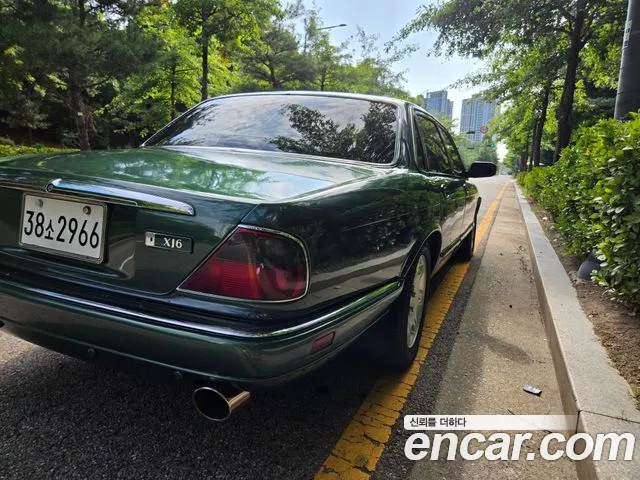 Jaguar XJ-6 1996 thumb 7