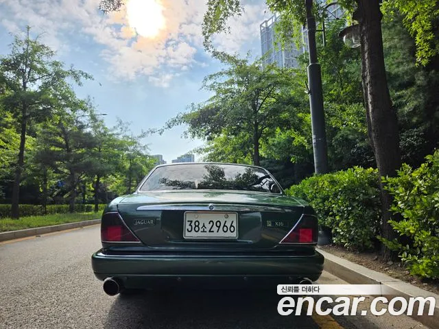 Jaguar XJ-6 1996 thumb 8