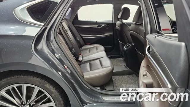 Hyundai Grandeur 2017 thumb 11
