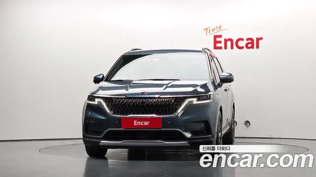 Kia Carnival 2021 thumb 3
