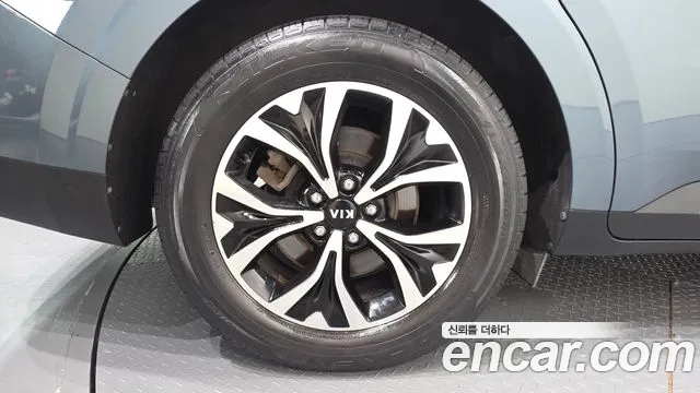 Kia Carnival 2021 thumb 5