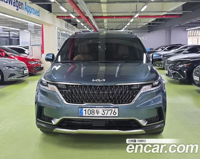 Kia Carnival 2023 thumb 2