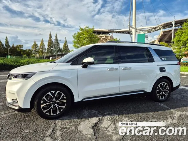 Kia Carnival 2022 thumb 2