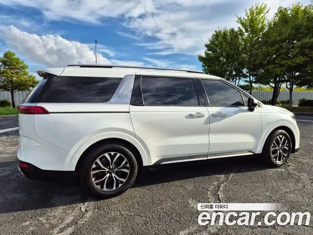 Kia Carnival 2022 thumb 5