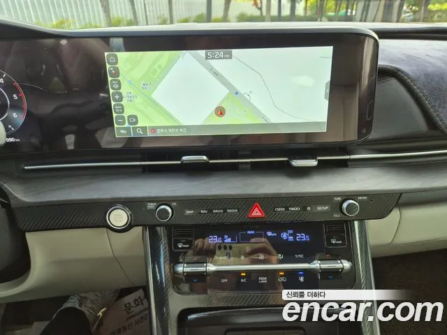 Kia Carnival 2022 thumb 9