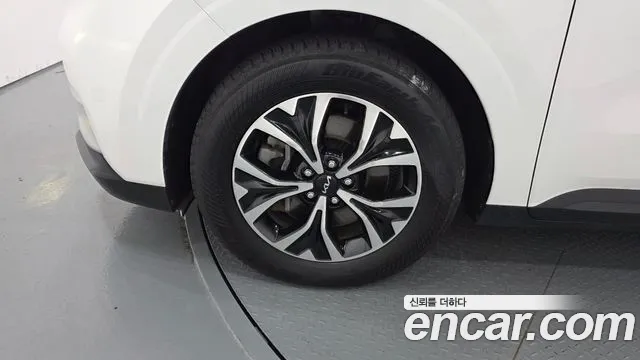 Kia Carnival 2022 thumb 4