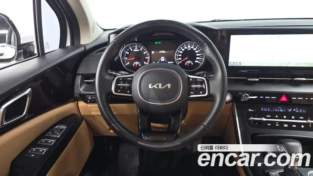 Kia Carnival 2022 thumb 11