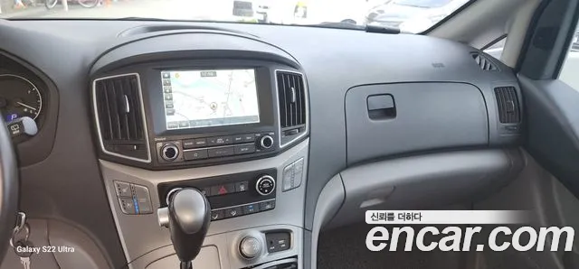 Hyundai Starex 2018 thumb 9