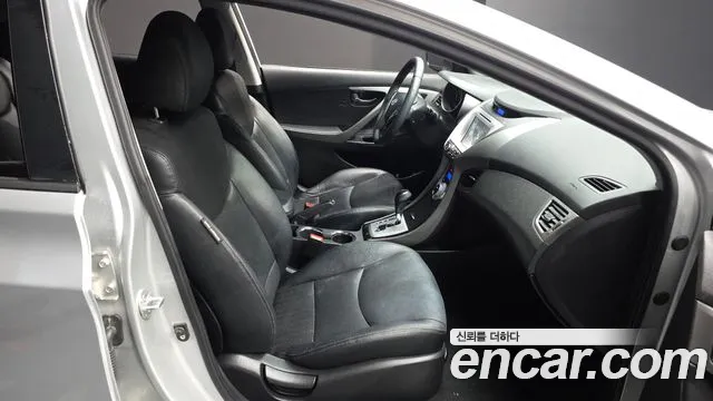 Hyundai Avante 2011 thumb 12