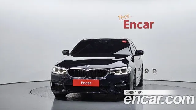 BMW 5-Series 2017 thumb 3