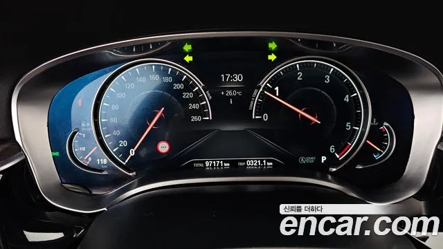 BMW 5-Series 2017 thumb 8