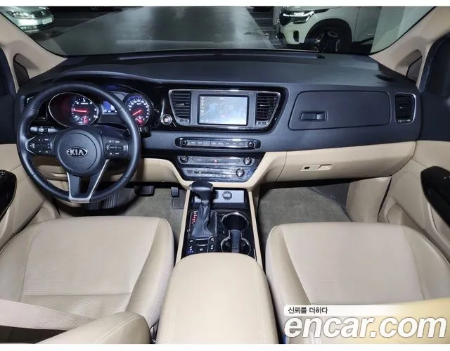 Kia Carnival 2020 thumb 6