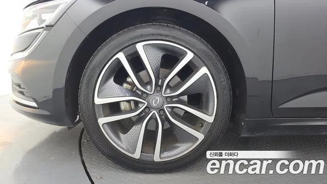 Renault-KoreaSamsung Megane 2018 thumb 5