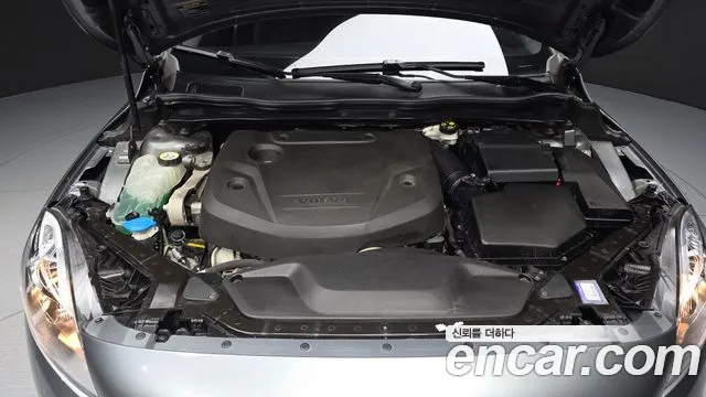 Volvo V40 2015 thumb 6