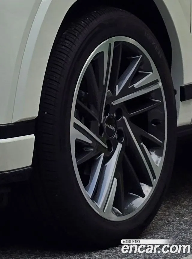 KG_Mobility_Ssangyong Actyon 2025 thumb 5