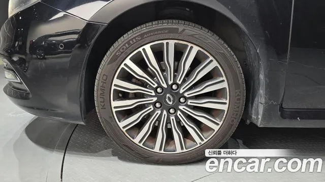 Renault-KoreaSamsung Latitude 2015 thumb 5