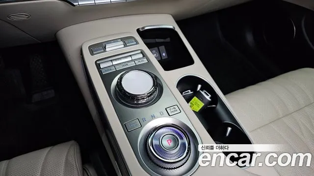 Genesis GV70 2023 thumb 8