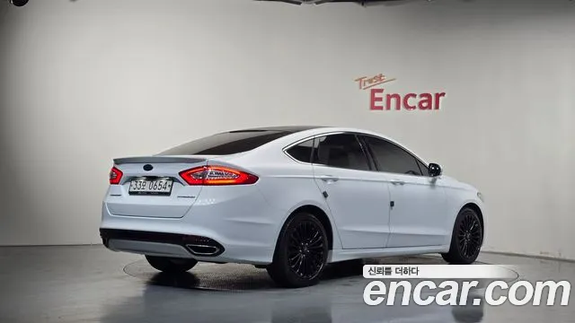 Ford Mondeo 2016 thumb 2