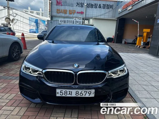 BMW 5-Series 2019 thumb 8