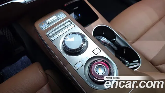 Genesis GV70 2022 thumb 9