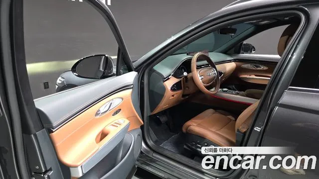 Genesis GV70 2022 thumb 10