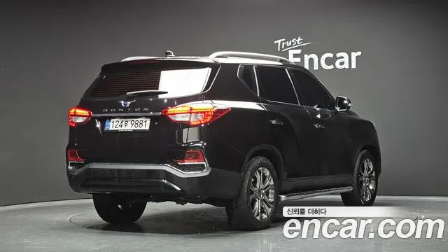 KG_Mobility_Ssangyong Rexton 2018 thumb 2