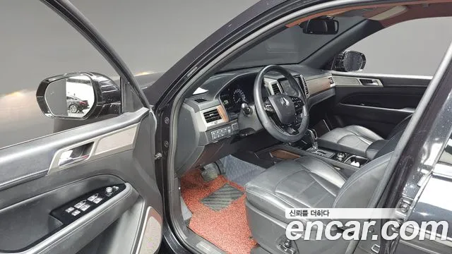 KG_Mobility_Ssangyong Rexton 2018 thumb 12