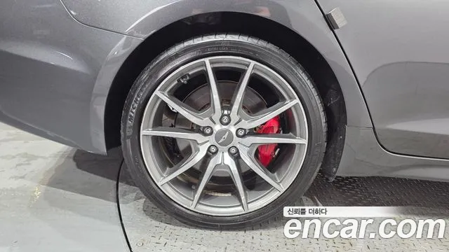Genesis G70 2017 thumb 5