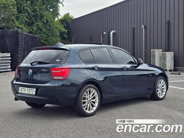 BMW 1-Series 2015 thumb 2