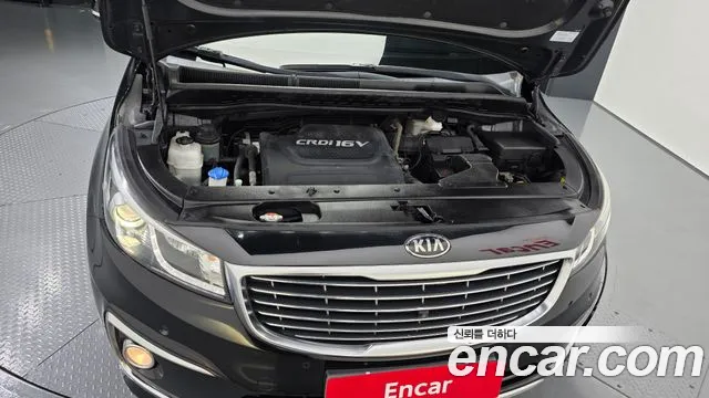 Kia Carnival 2016 thumb 5