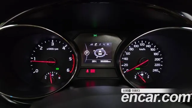 Kia Carnival 2016 thumb 7