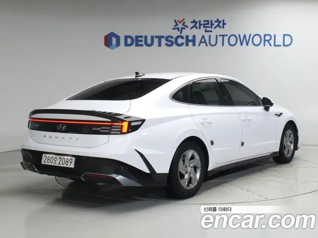 Hyundai Sonata 2023 thumb 2