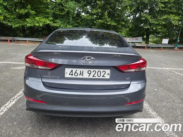Hyundai Avante 2017 thumb 4