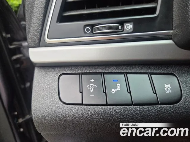 Hyundai Avante 2017 thumb 7