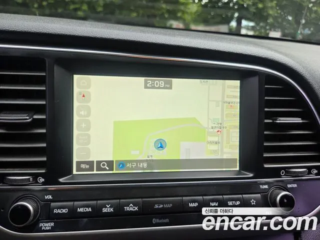 Hyundai Avante 2017 thumb 9