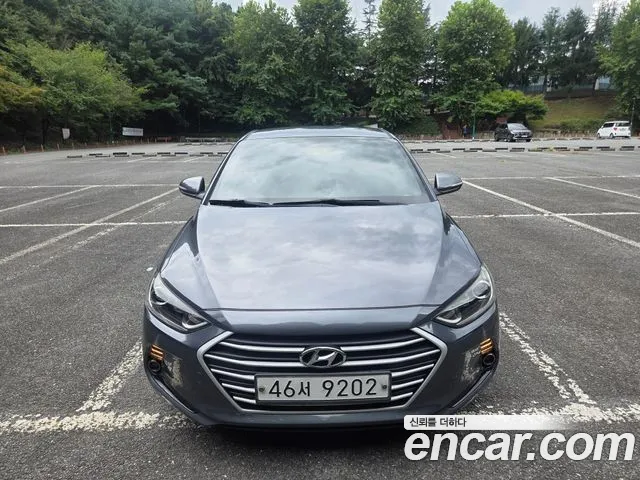 Hyundai Avante 2017 thumb 11