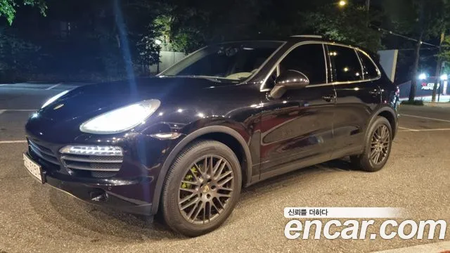 Porsche Cayenne 2011 thumb 2