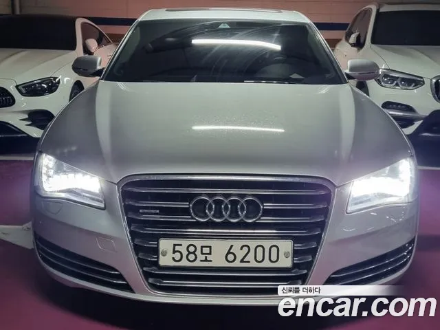 Audi A8 2010 thumb 2