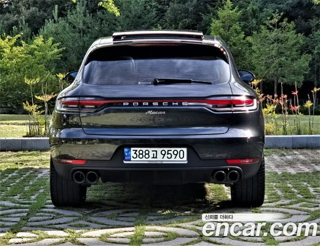 Porsche Macan 2021 thumb 4