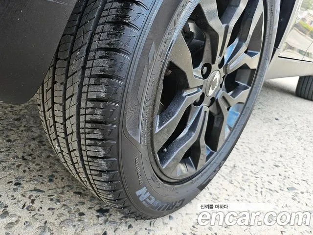 KG_Mobility_Ssangyong KORANDO 2015 thumb 8