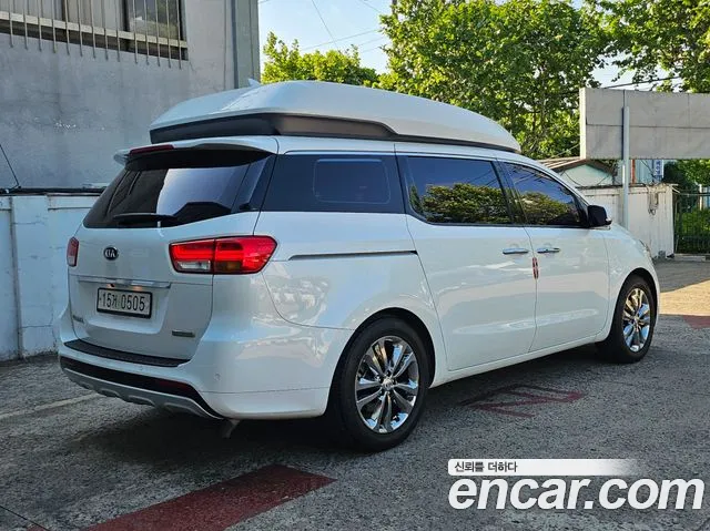 Kia Carnival 2015 thumb 5