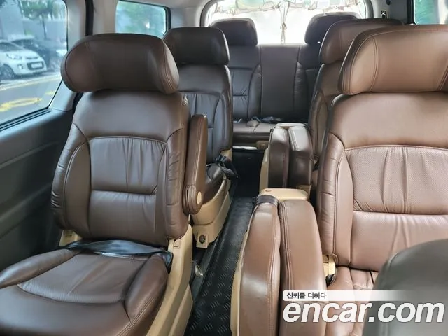 Hyundai Starex 2013 thumb 6