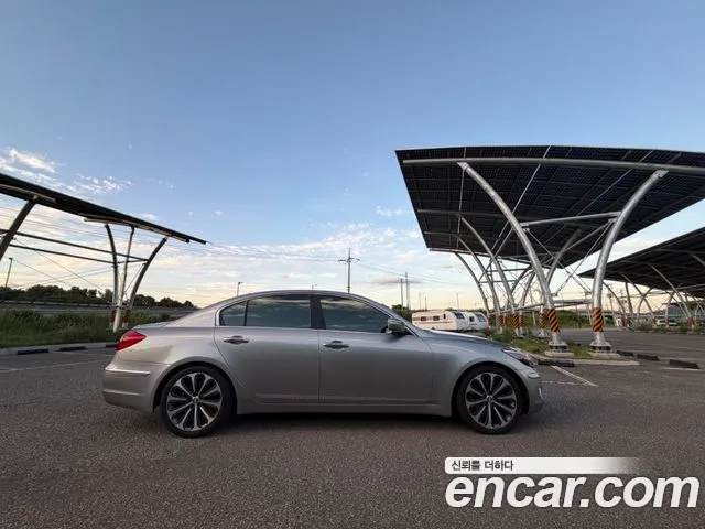 Hyundai Genesis 2008 thumb 2