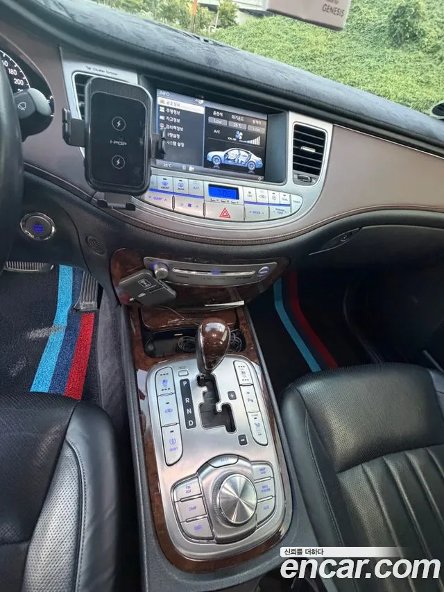 Hyundai Genesis 2008 thumb 10