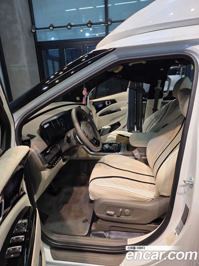 Kia Carnival 2023 thumb 12