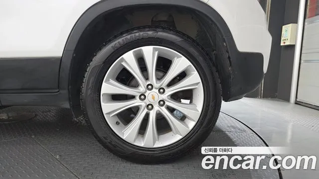 ChevroletGMDaewoo Tracker 2016 thumb 5