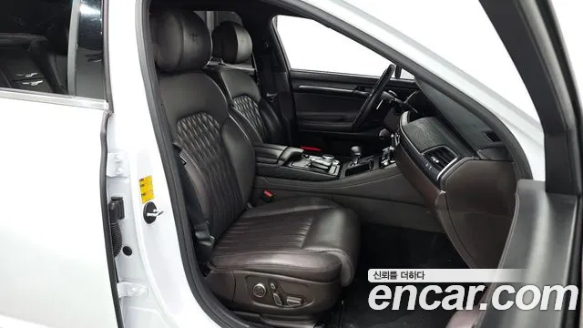 Genesis G90 2019 thumb 11
