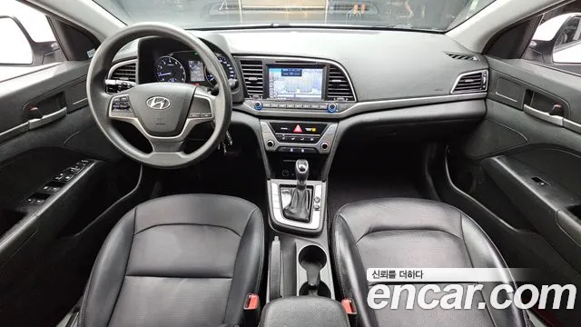 Hyundai Avante 2015 thumb 6
