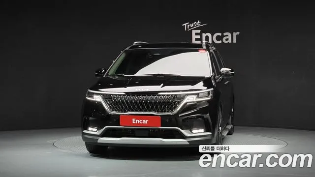 Kia Carnival 2023 thumb 3